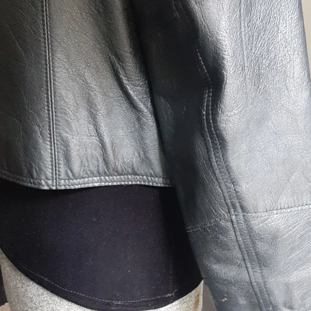 Genuine Leather GAP Y2K jacket (vintage) - Picture 9 of 16